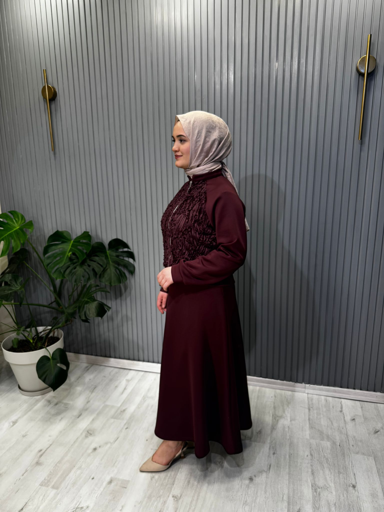 PUANE GÜPÜRLÜ ETEKLİ TAKIM