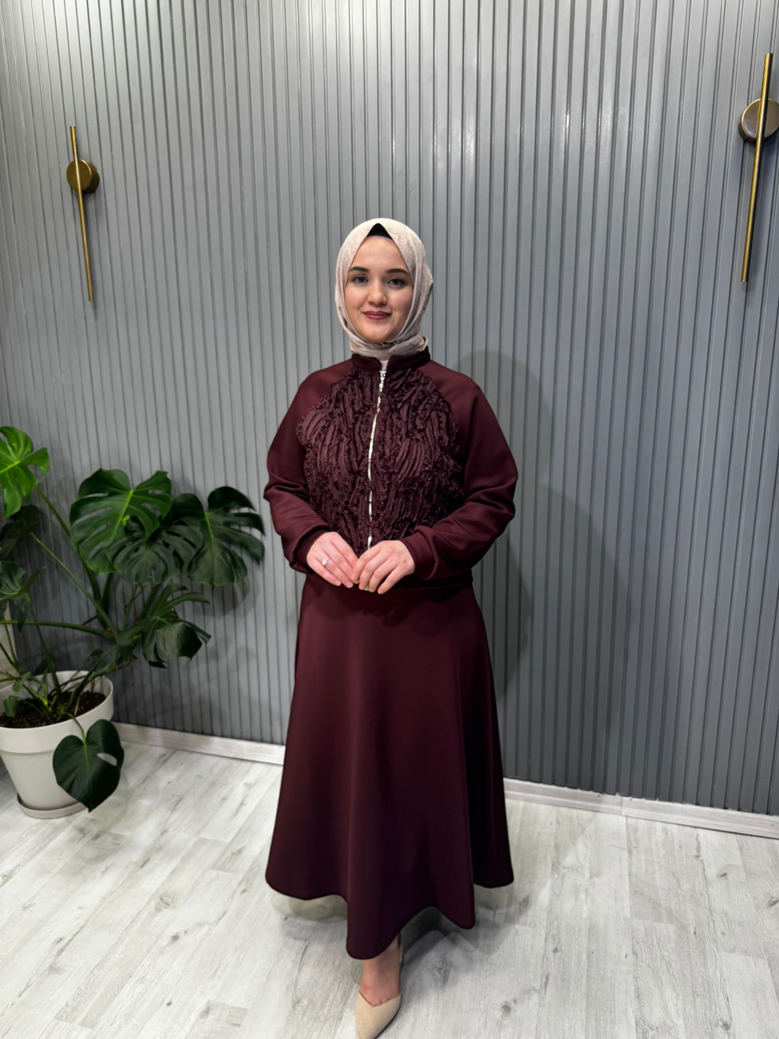 PUANE GÜPÜRLÜ ETEKLİ TAKIM