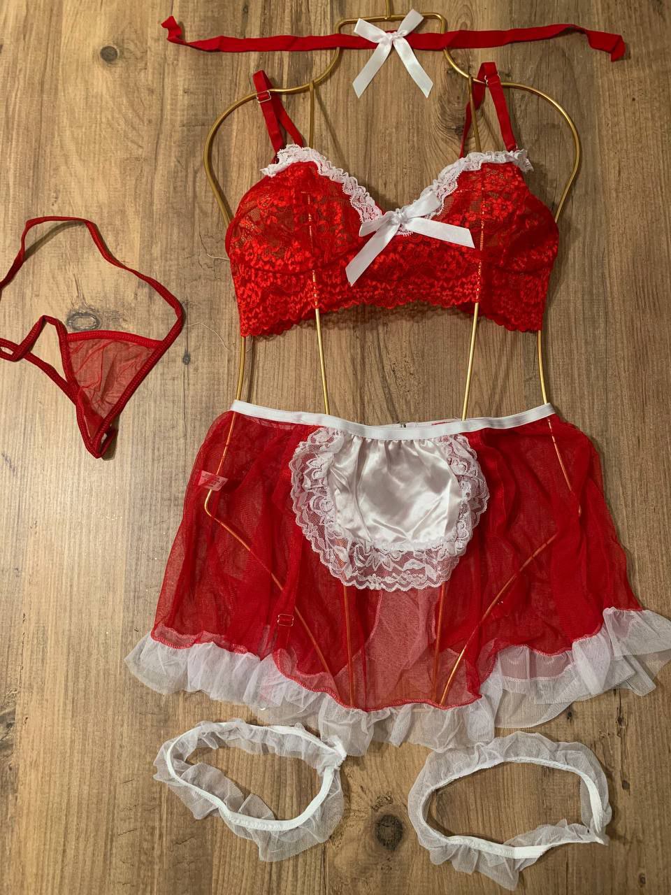 KIRMIZI HİZMETÇİ TAKIM