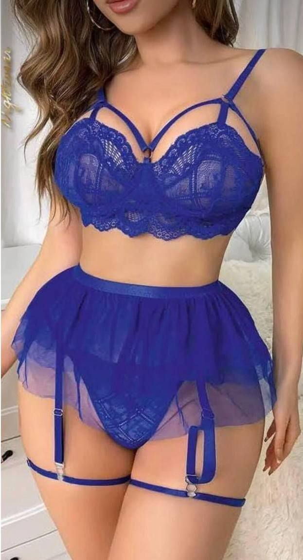 SAKS MAVİ ETEKLİ TAKIM