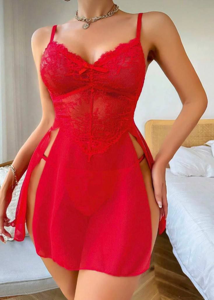 KIRMIZI YIRTMAÇLI GECELİK